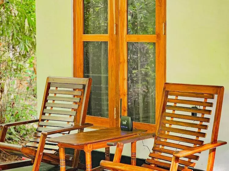 Majatalo Bright Sun Safari