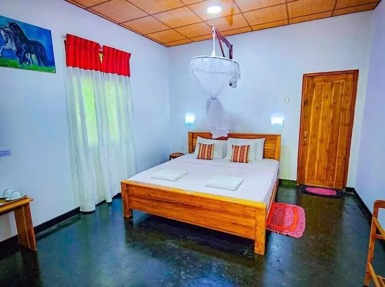 Majatalo Bright Sun Safari