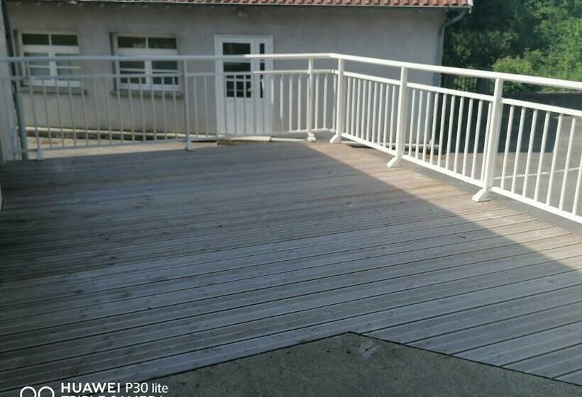 ユースホステル Gite D Etape De Chirac