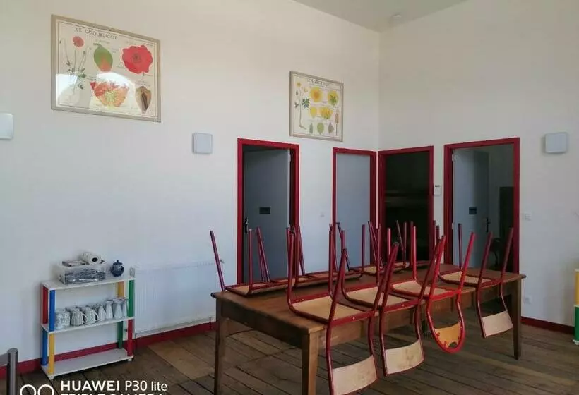 Retkeilymaja Gite D Etape De Chirac