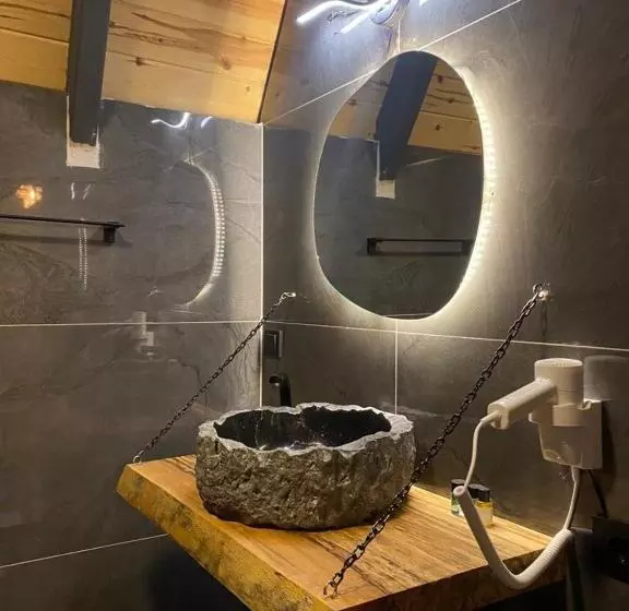 هتل Berva Bungalow