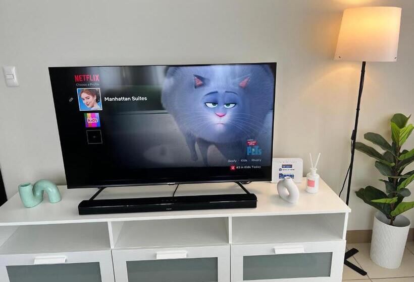 Huge 1bedroom Condotel W Balcony Near Smart Araneta Coliseum