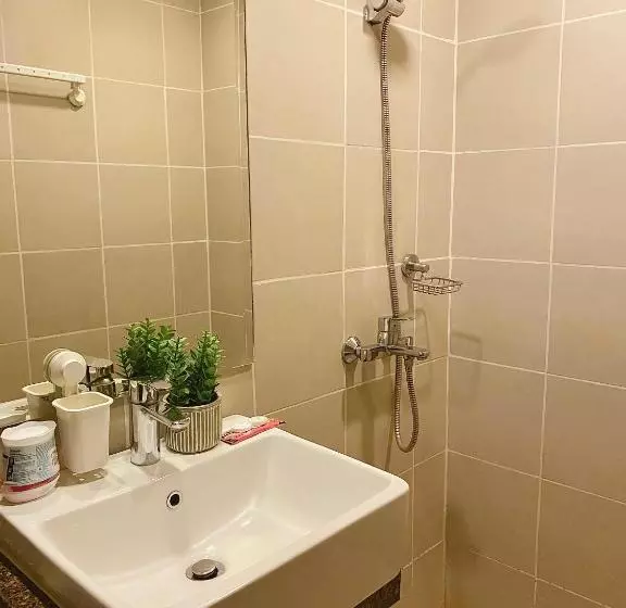 Huge 1bedroom Condotel W Balcony Near Smart Araneta Coliseum