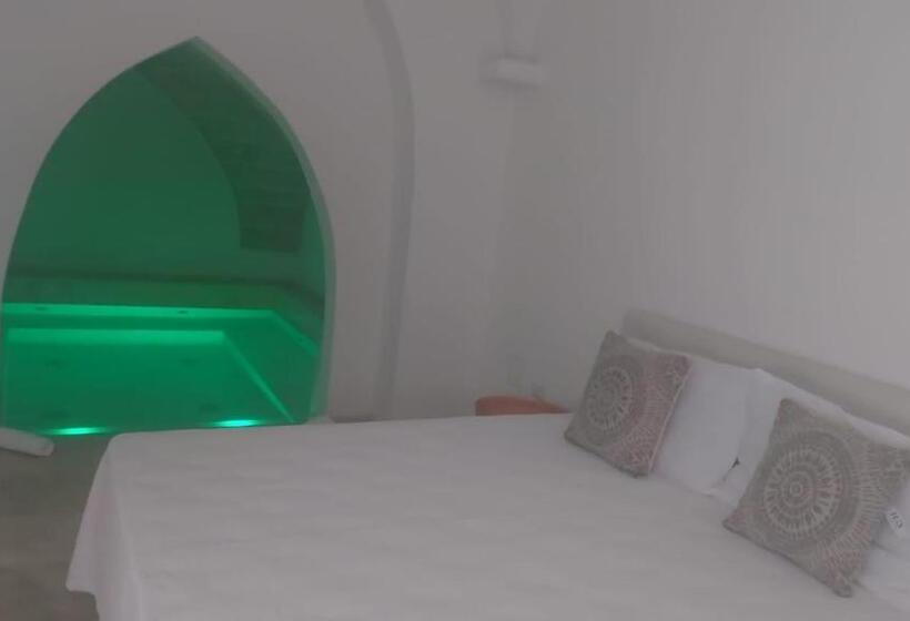 Panzió Zahra Superior Suite With Private Pool