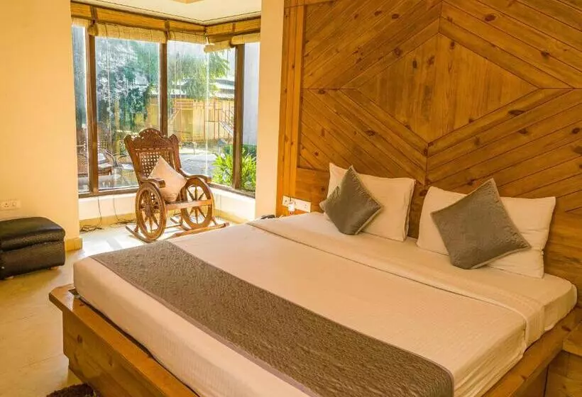 The Roar Resort