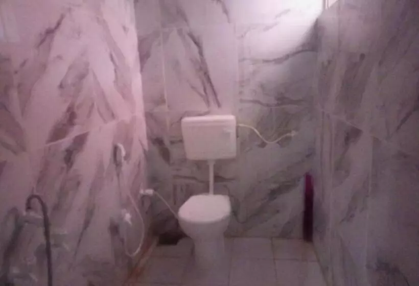 Hotelli Dwarka Bungalow 1 Only Family