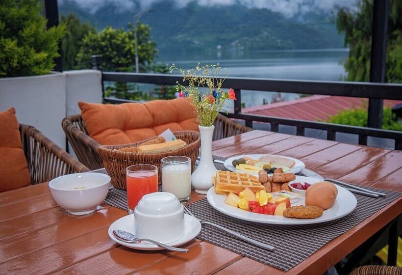 Majestic Lake Front Hotel & Suites