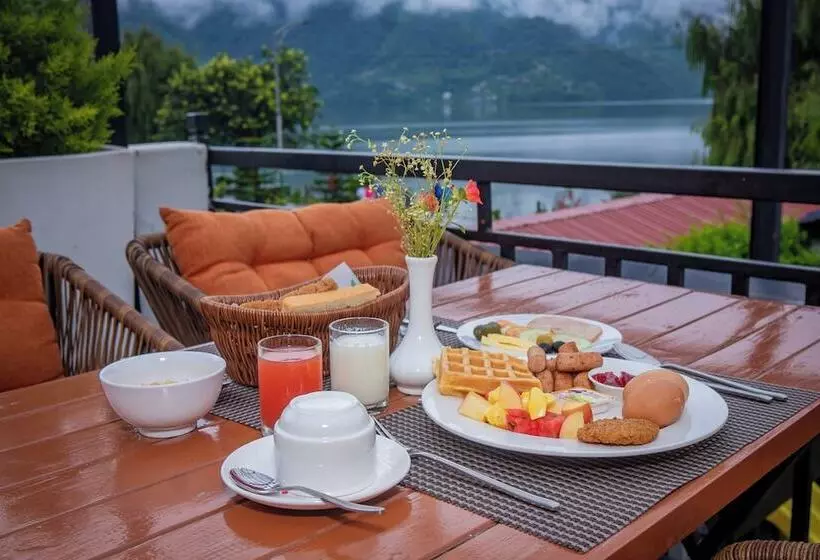 Majestic Lake Front Hotel & Suites