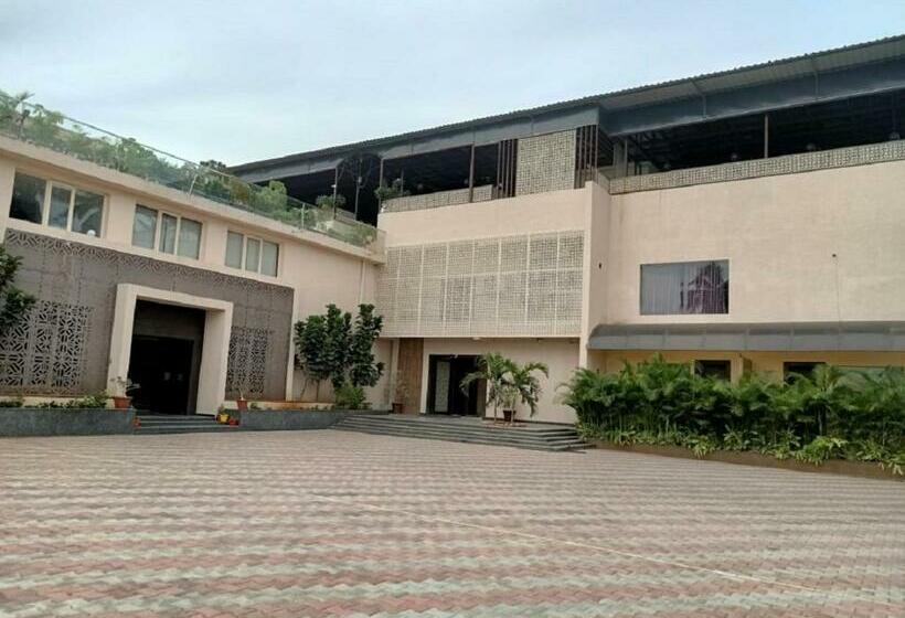 Purple  Hotels & Resorts