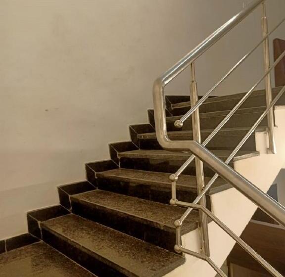 Purple  Hotels & Resorts