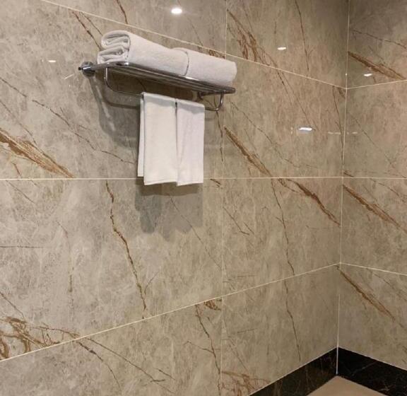 Purple  Hotels & Resorts