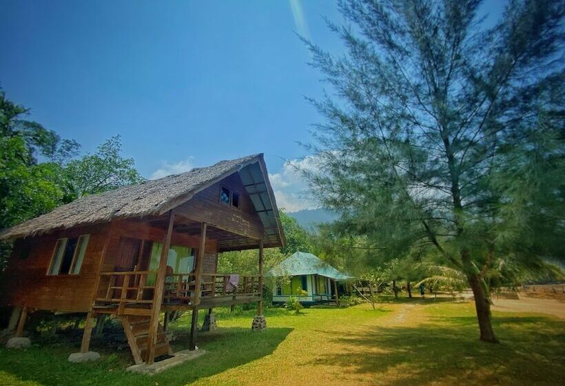 Hostel Ricky S Beach House