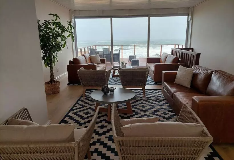 Aamiaismajoitus (B&B) Lambertsbay Beachfront