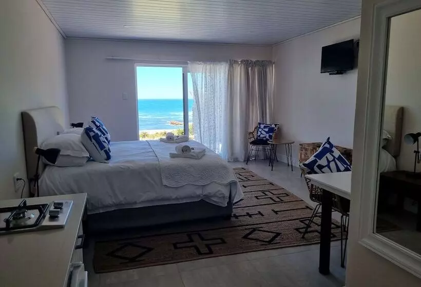 Aamiaismajoitus (B&B) Lambertsbay Beachfront