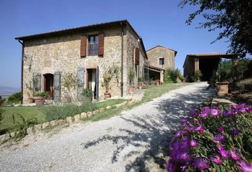 ホテル Agriturismo Fonte Senesi