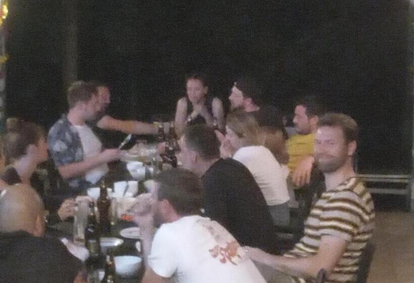 酒店 Beach Front Pool Resort