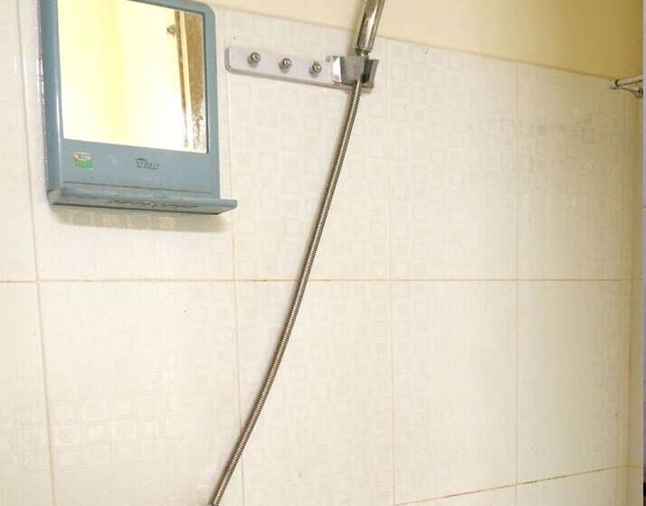 Szálloda Oyo 92632 Kost Pondok Kito