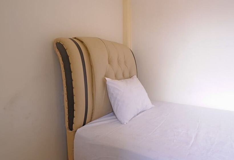 Szálloda Oyo 92632 Kost Pondok Kito