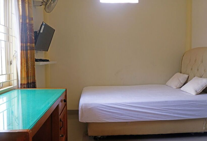 Szálloda Oyo 92632 Kost Pondok Kito