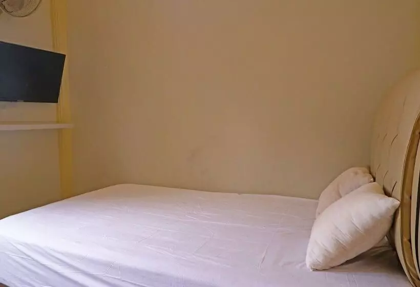 ホテル Oyo 92632 Kost Pondok Kito