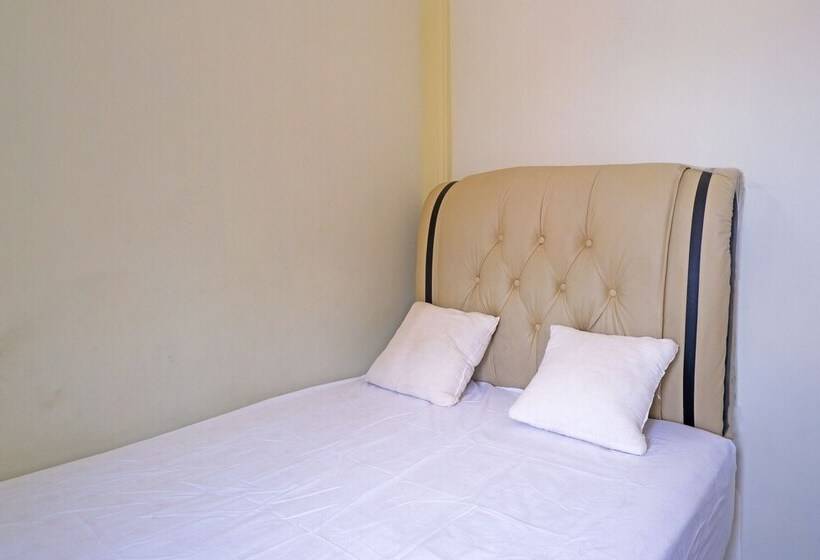 Szálloda Oyo 92632 Kost Pondok Kito