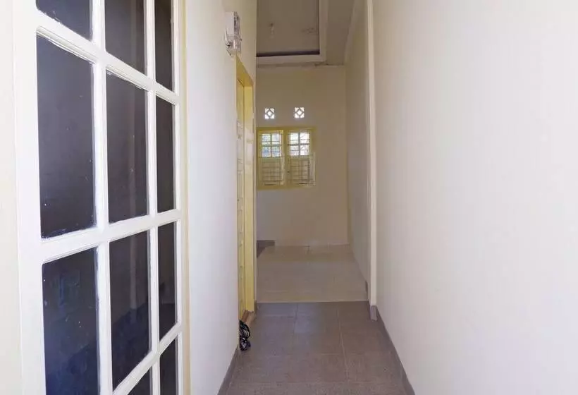 ホテル Oyo 92632 Kost Pondok Kito