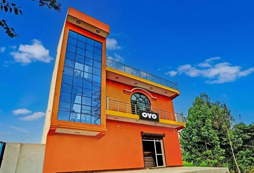 ホテル Oyo Flagship The Crown Plaza