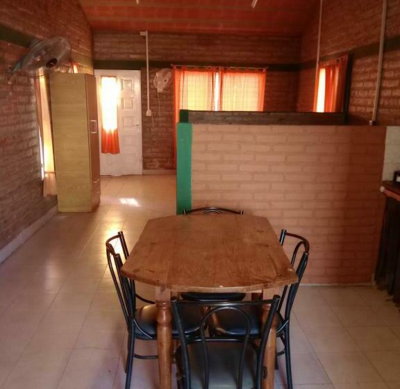 فندق صغير Los Nidos