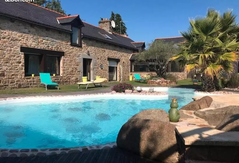 Aamiaismajoitus (B&B) Chambres D'hotes L'atipic
