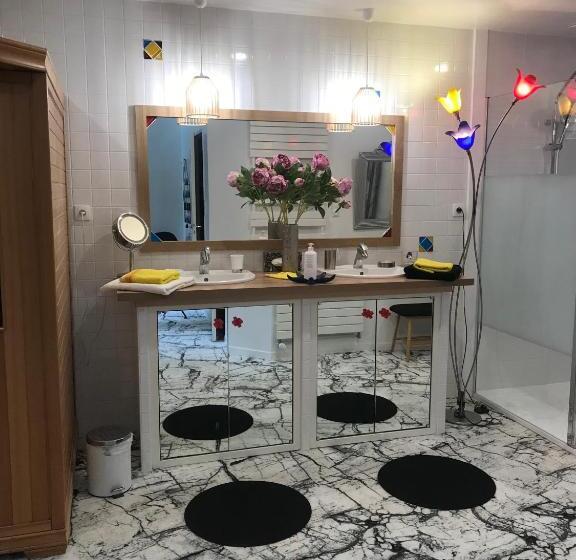 مبيت وإفطار Chambres D'hotes L'atipic