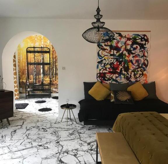 مبيت وإفطار Chambres D'hotes L'atipic