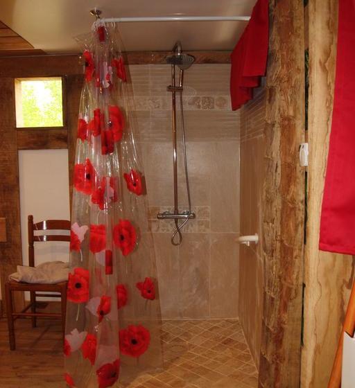 تختخواب و صبحانه Le Coeur De La Foret