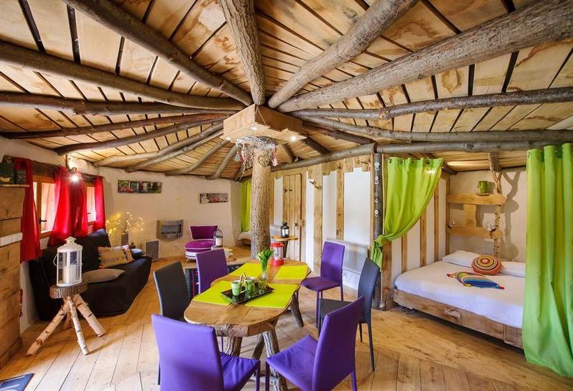 تختخواب و صبحانه Le Coeur De La Foret