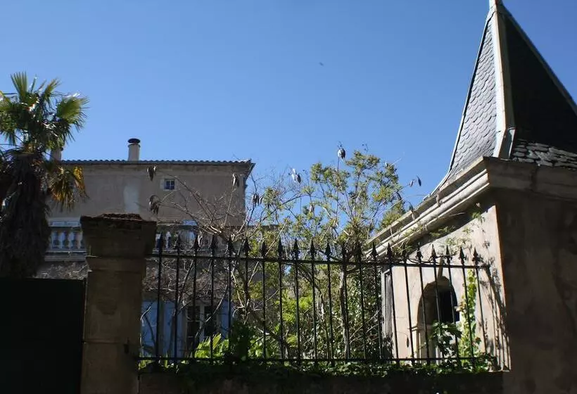 تختخواب و صبحانه Maison De Mallast