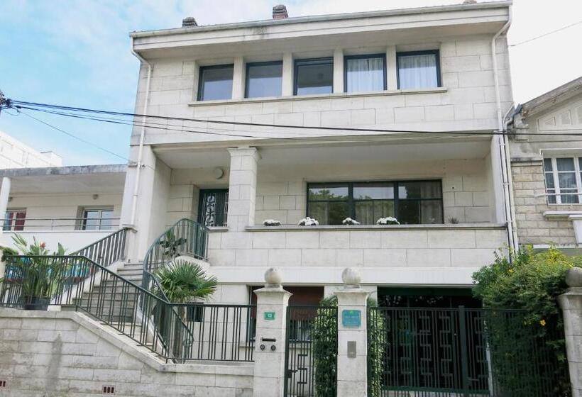 تختخواب و صبحانه Villa Verde La Rochelle