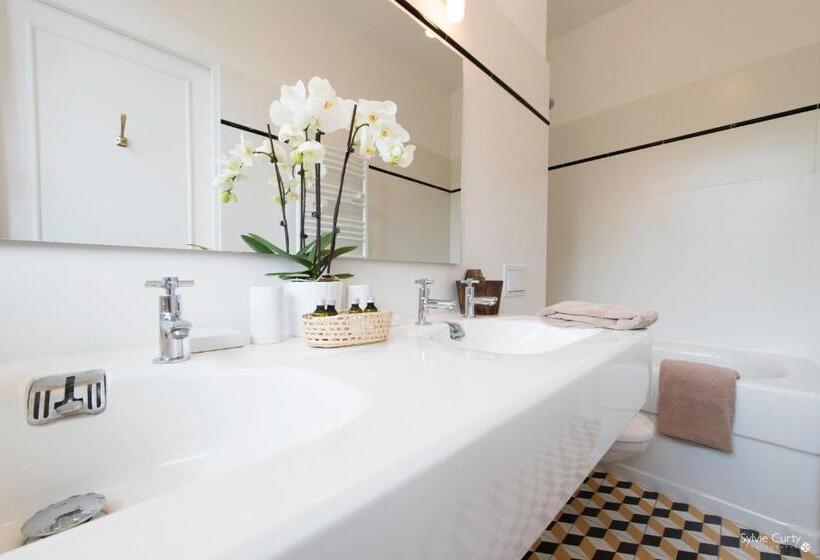 تختخواب و صبحانه Villa Verde La Rochelle