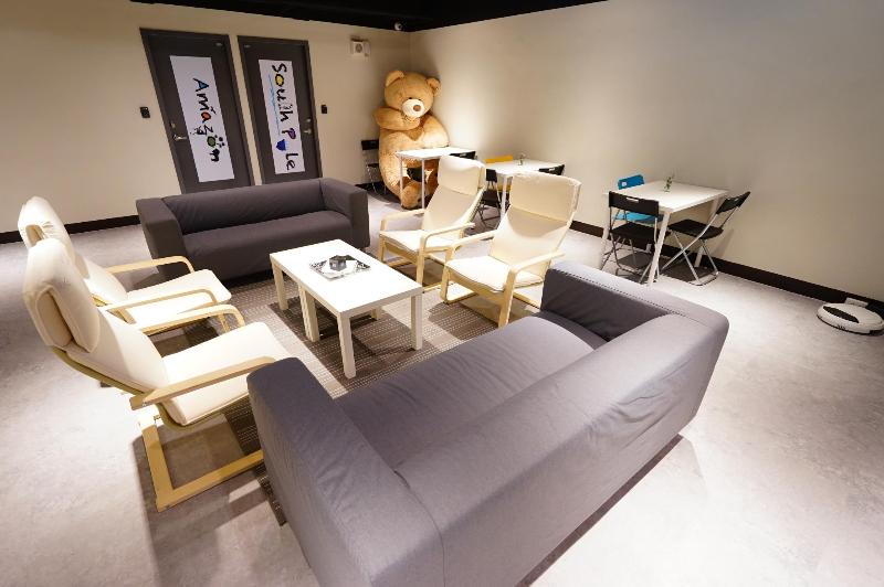 Cavemen Hostel Taipei Station Youth Branch