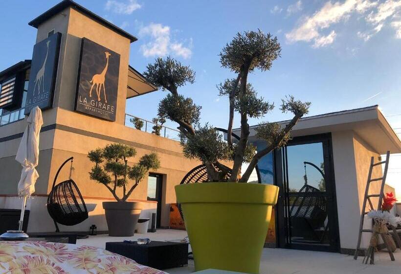 Appart  Hotel La Girafe Marseille Est   Porte D Aubagne