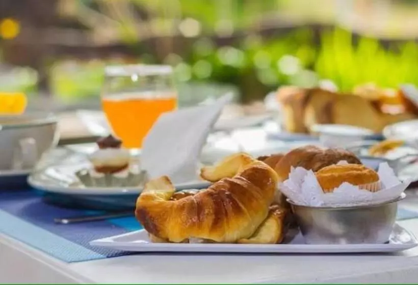 ホテル Berlin Pinamar