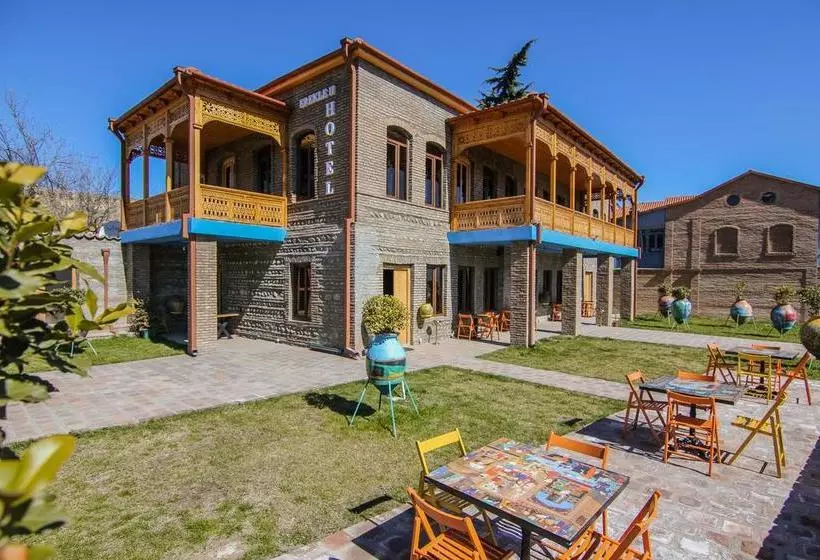 هتل Erekle Ii