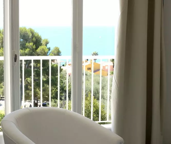 ホテル La Tournerie