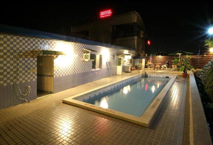 هتل Puti Commercial