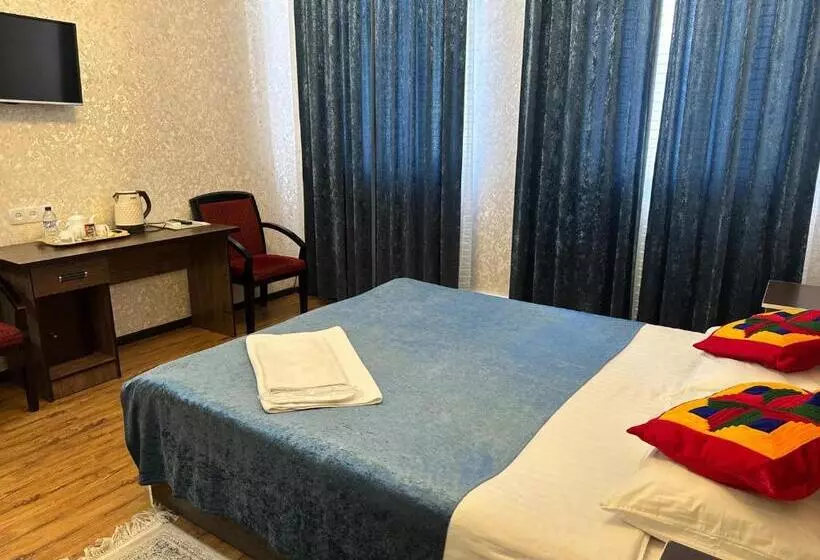 Hotel Ratmina