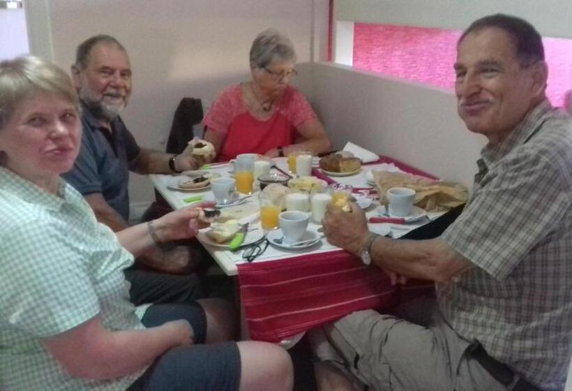 בית מלון כפרי Shkodra L