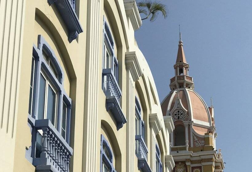 簡易ホテル Muchosur Manzanillo Ctg