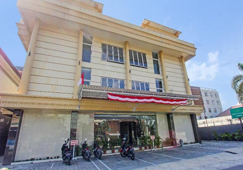 Отель Mutiara Lombok By Oyo