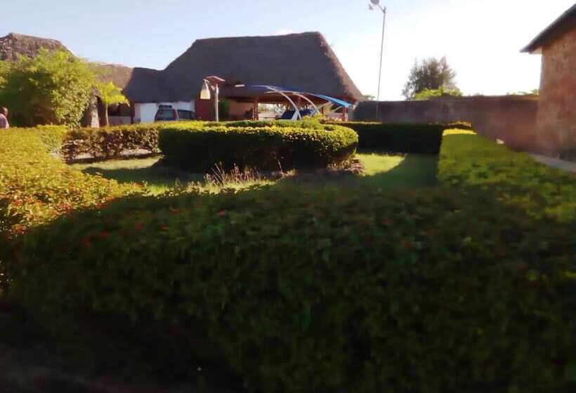 بنسيون Zan Oceans Resort