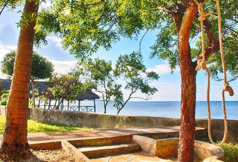 بنسيون Zan Oceans Resort