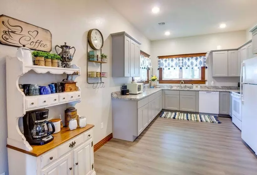 Central Chanute Historic Home W/ Porch!