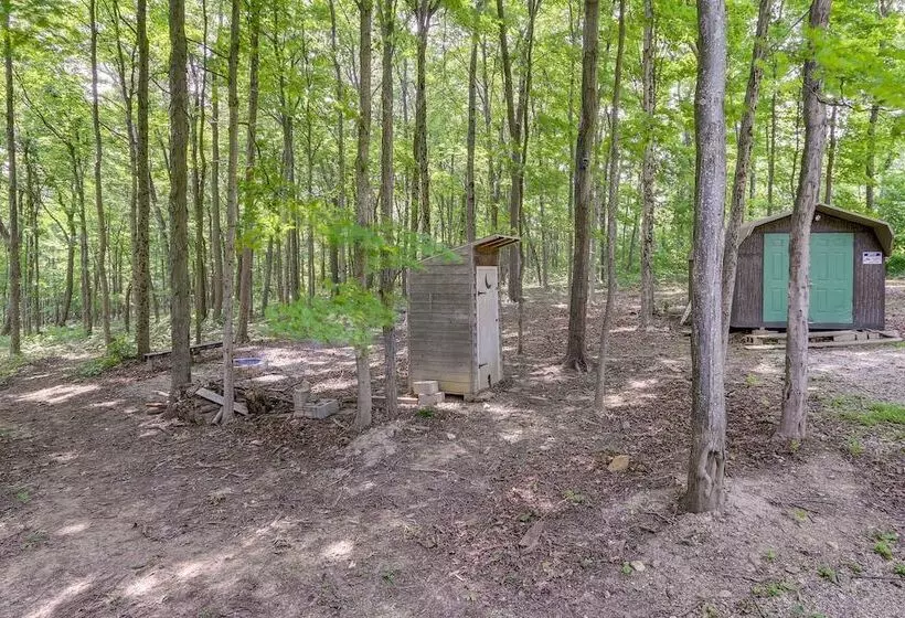Cozy Bainbridge Retreat W/ Fireplace + Deck!